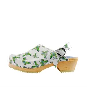 Swedish Cape Clogs Green Butterfly Print Size 6 Garden Cottagecore